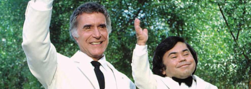 Mr. Roarke and Tattoo wave farewell to their guests.